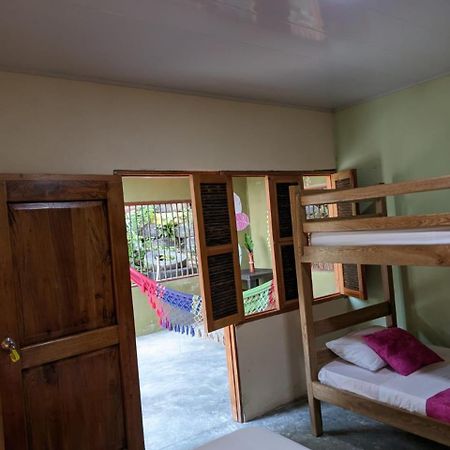 Sierra Kay Hostel Guachaca المظهر الخارجي الصورة