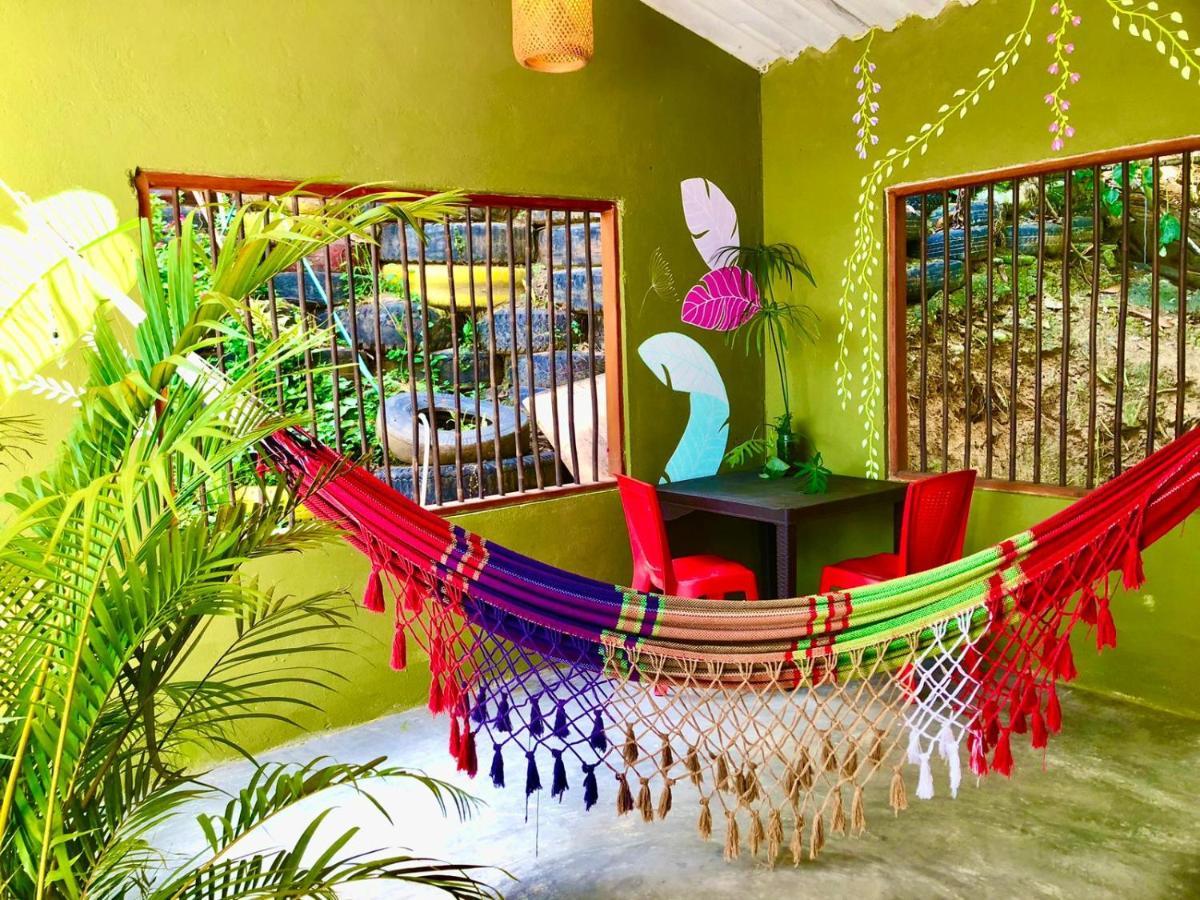 Sierra Kay Hostel Guachaca المظهر الخارجي الصورة