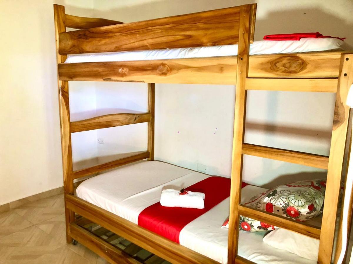Sierra Kay Hostel Guachaca الغرفة الصورة
